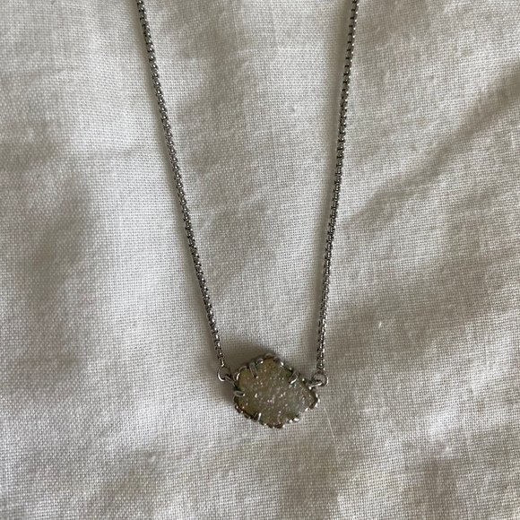 Kendra Scott Tess Silver Pendant Necklace - Picture 2 of 2